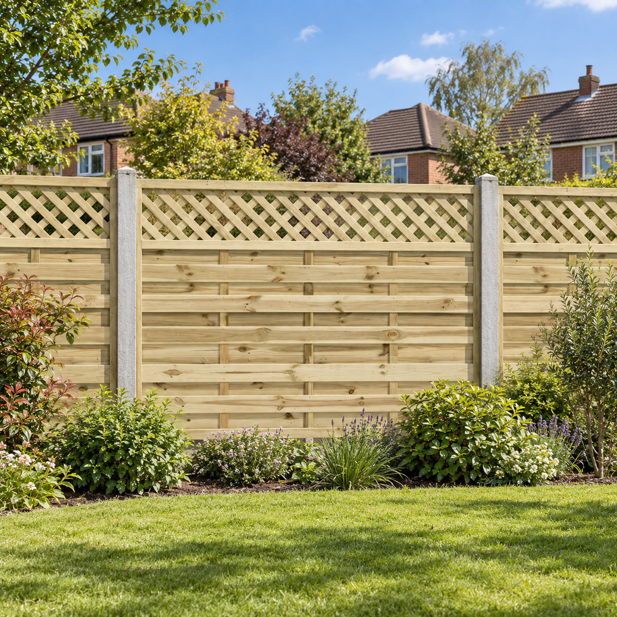 European Panel Model 4 6ft x 4ft 1828x1200 – day garden view