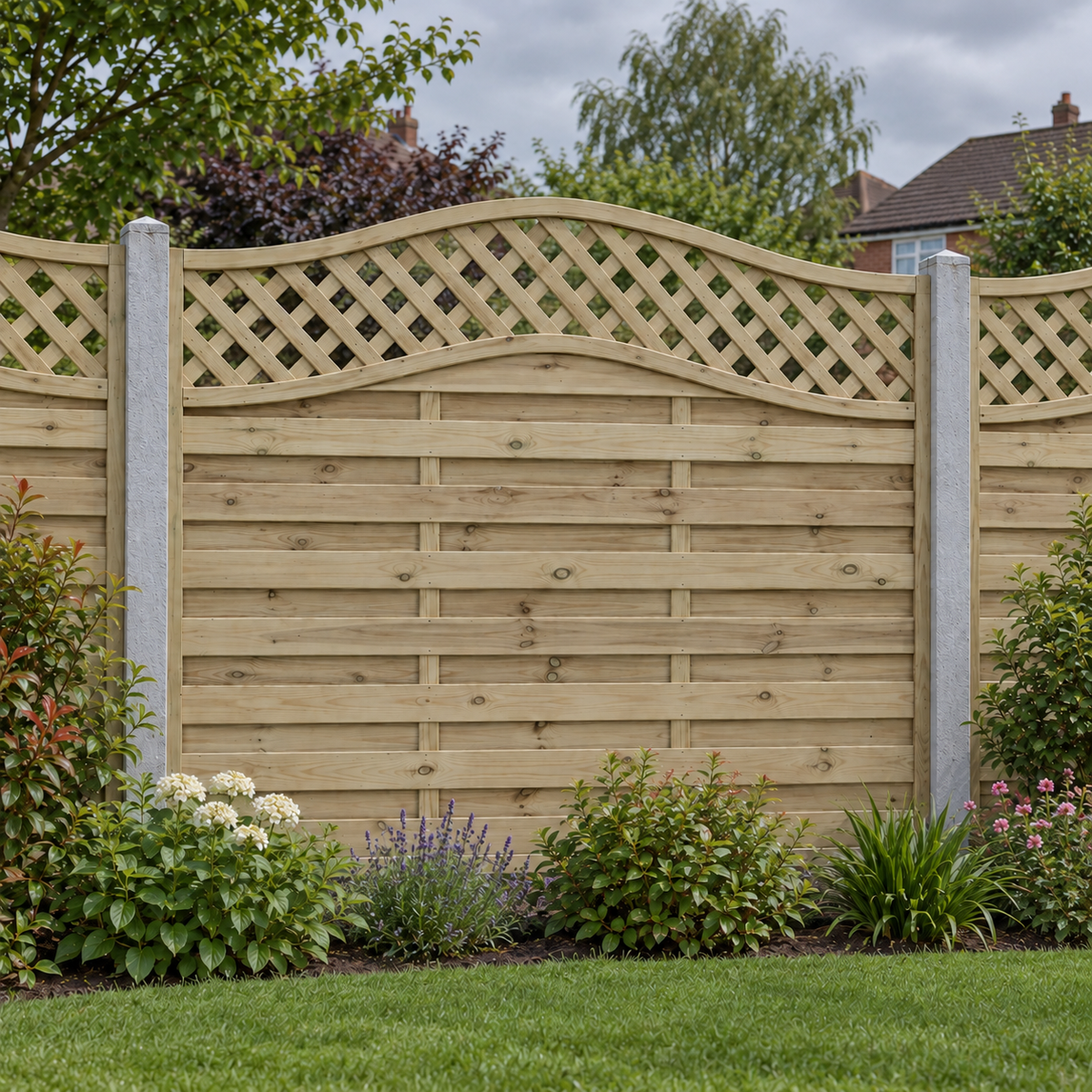 European Panel Model 33 6ft x 5ft 1828x1500 – overcast garden view