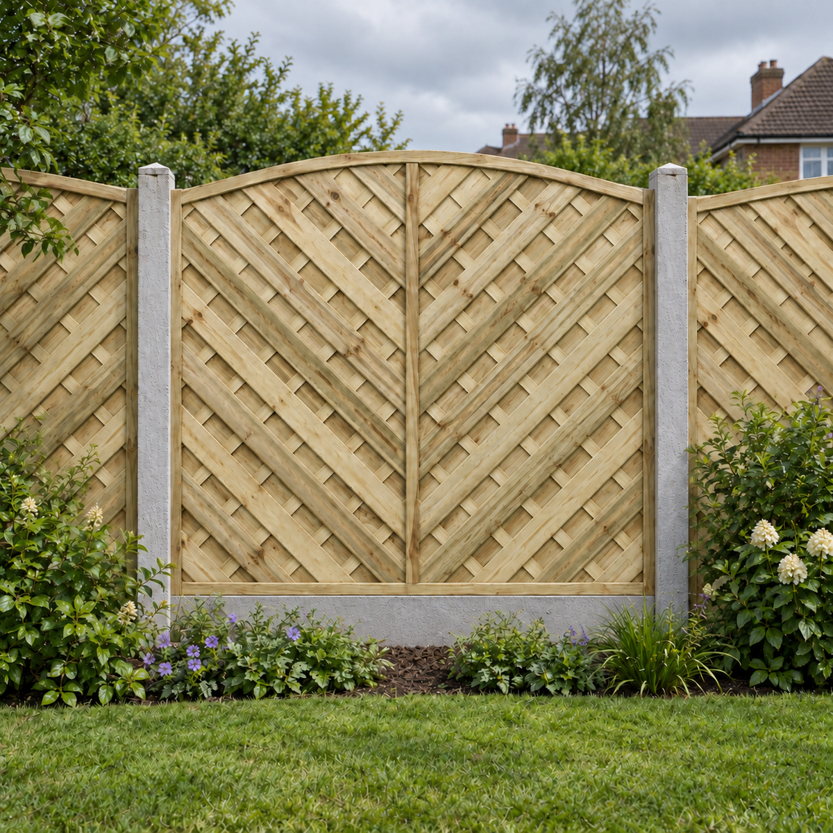 European Panel Model 14 6ft x 6ft 1828 x 1800 – overcast garden view